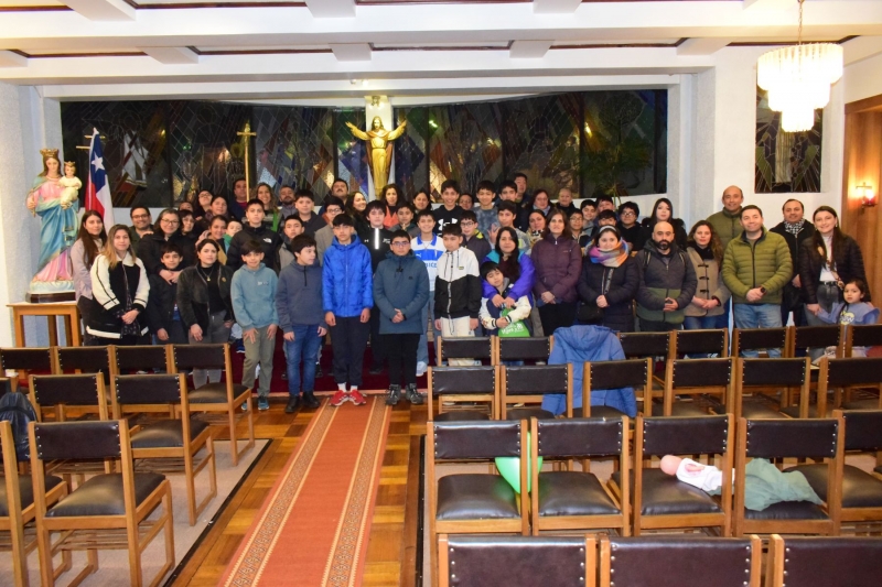 La Esperanza de la Espera: Comunidad del ISV Vive una Reflexión Profunda en la Santa Misa de 7° Básicos