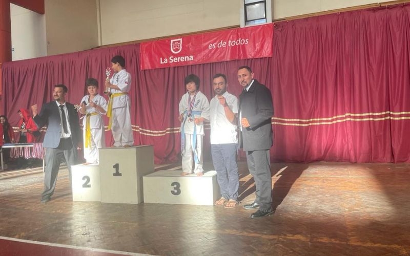 Estudiante del 6°B obtiene 3° lugar en Torneo Nacional de Karate