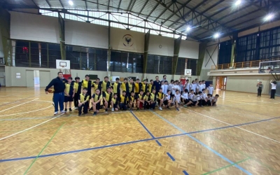 Basket S11 disputa partido amistoso