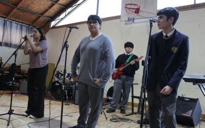 Banda Rock ISV participa en Tocata Benéfica por ex estudiante Colegio Laico Valdivia