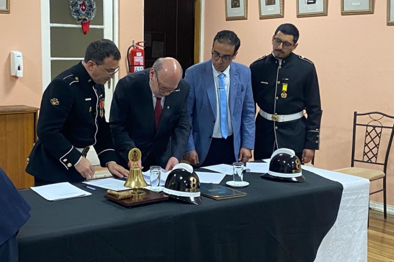 ISV celebra convenio y se suma al 103° Aniversario de la Bomba España