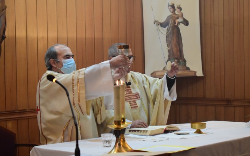7° y 8° básicos celebran en Catedral la Fiesta de Corpus Christi
