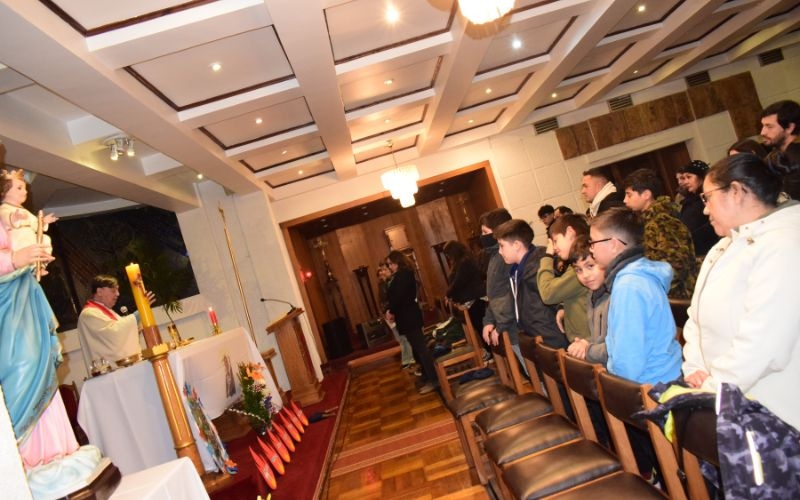 6° básico A celebra Pentecostés