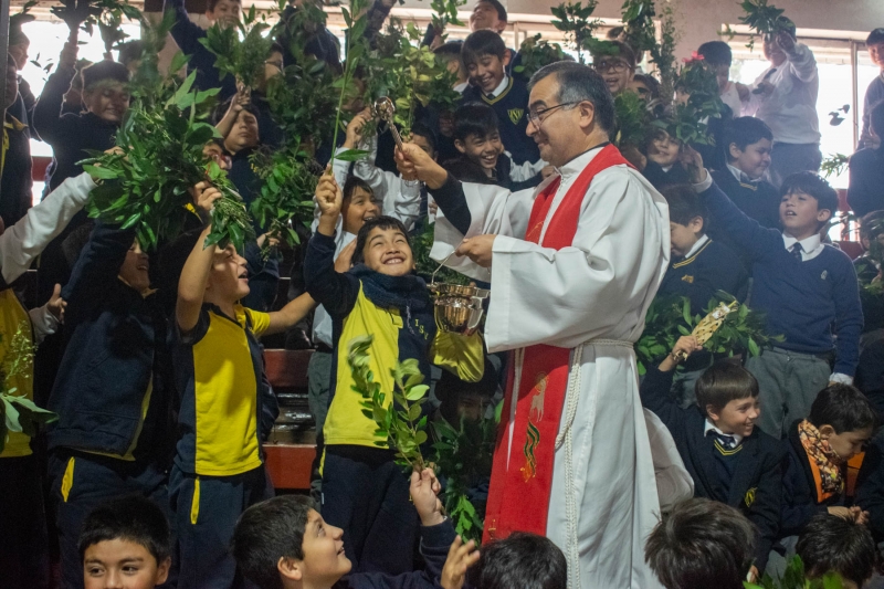 Instituto conmemora el inicio de la Semana Santa con celebración del Lunes de Ramos