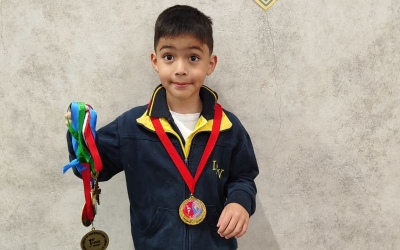 Estudiante de Kinder B destaca en Taekwondo