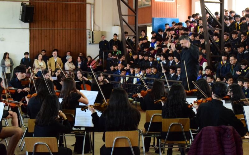 Orquesta Sinfónica del Colegio J. S. Bach realiza Concierto Educacional en el ISV