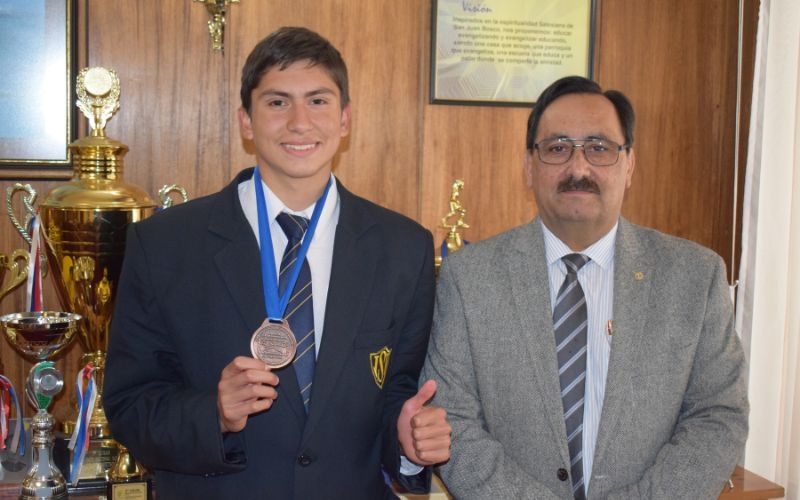 Estudiante del ISV destacado en Natación en Juegos Binacionales de la Araucanía 2022