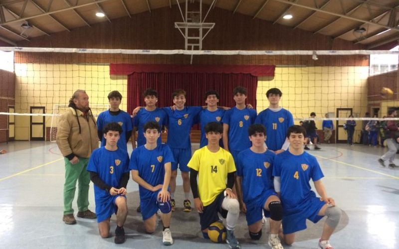 Excelente desempe&ntilde;o de Selecci&oacute;n de Voley del ISV en Liga Interregional Escolar