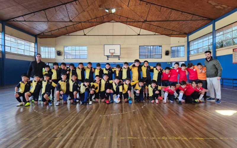 Futbol semillero (3° y 4° básicos) tiene su primer partido amistoso